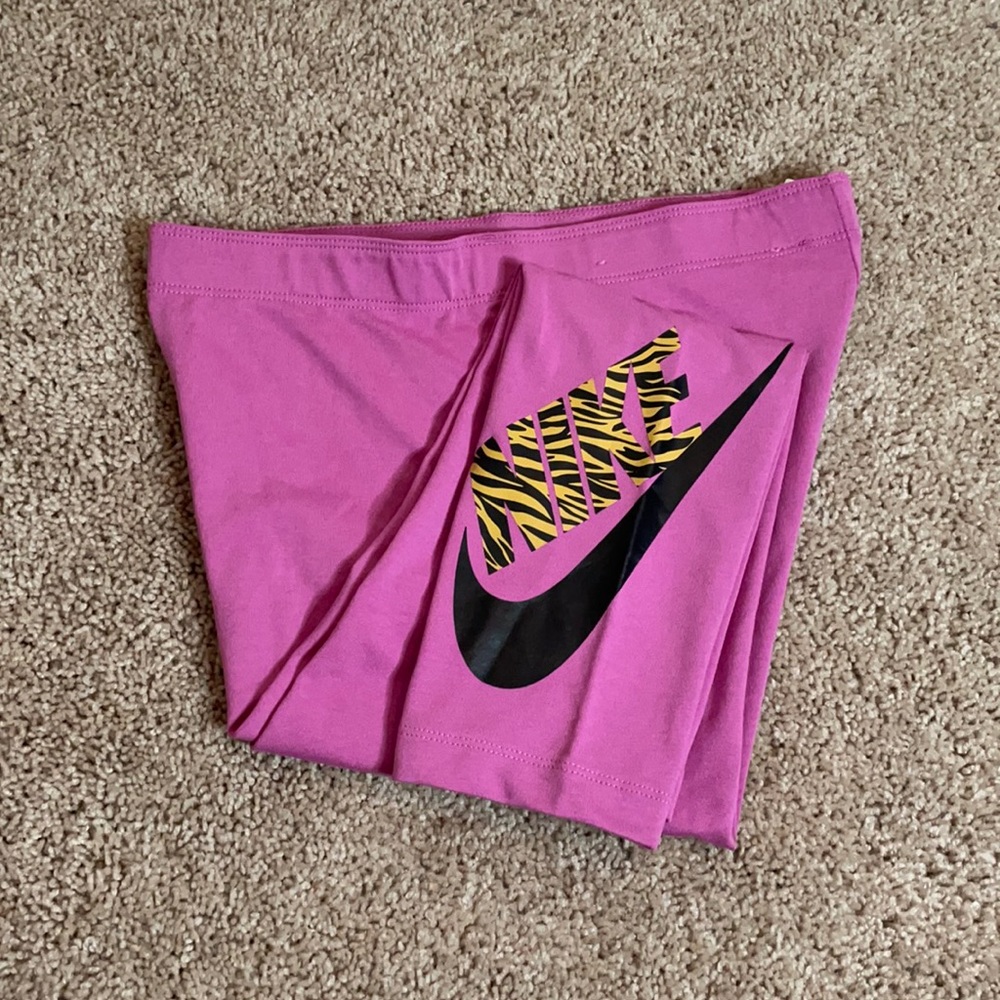 Nike Pink Leopard 3’4 Tights